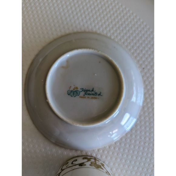 Hand Painted set of 2 expresso cups and saucers - Picture 4 of 13